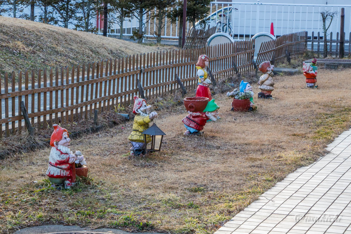梓川SA(下り) | レストランあずみ野 白雪姫と7人のこびと